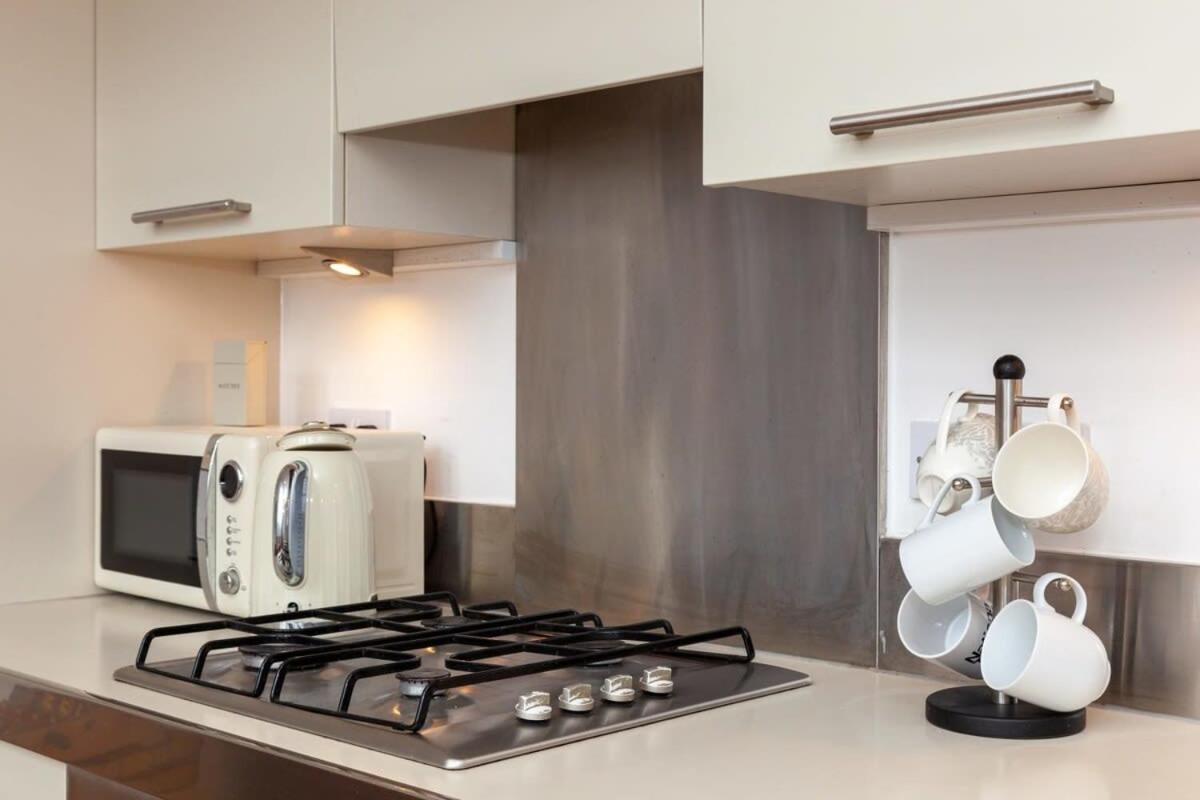 Charming 1 Bedroom Apartment In Old School House London Eksteriør bilde