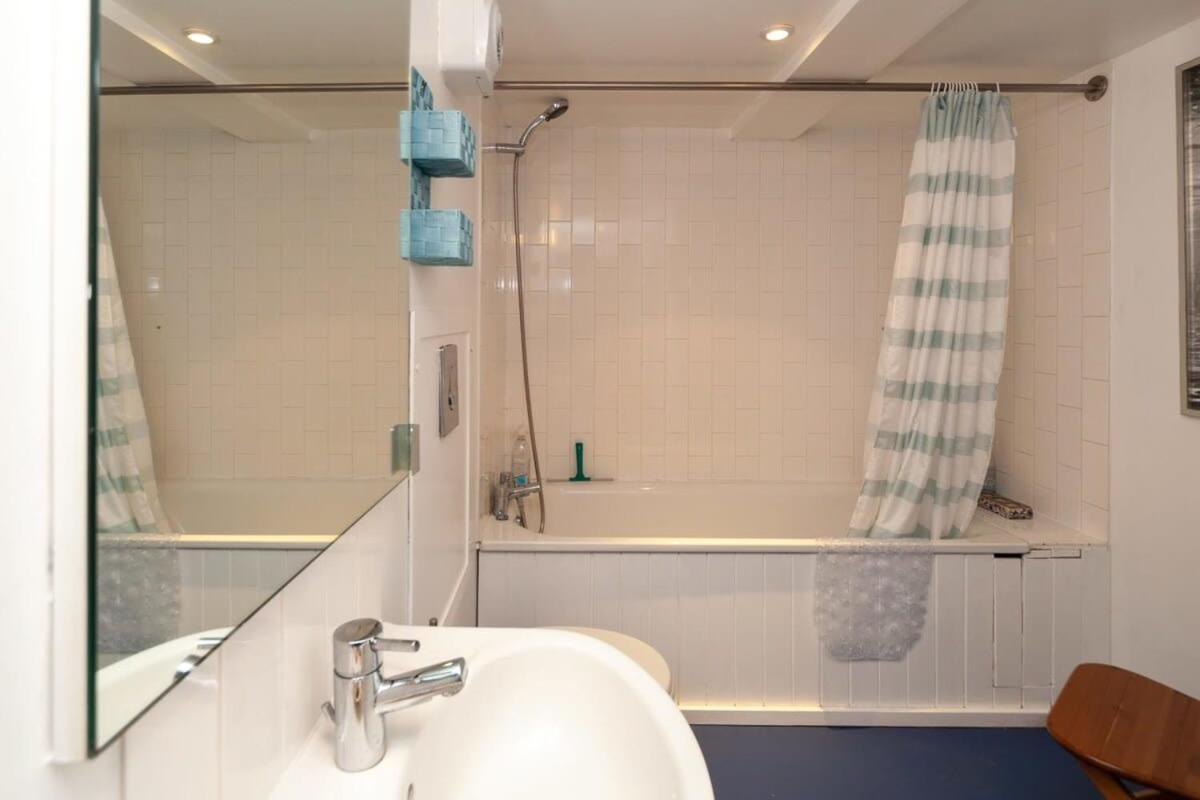 Charming 1 Bedroom Apartment In Old School House London Eksteriør bilde